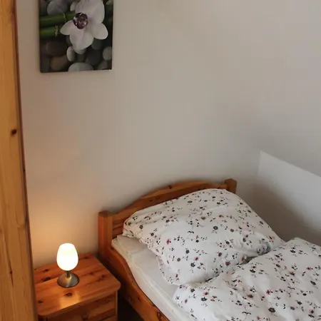 5 Friedenstr45 *